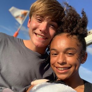 Meet your Posher, Cameron